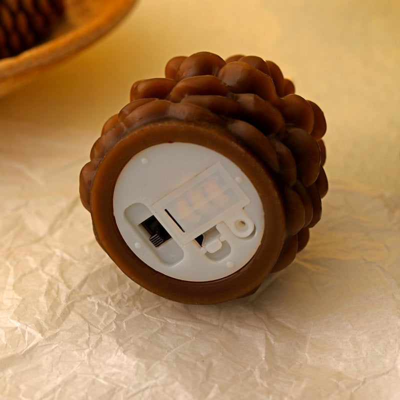 š
2025 Christmas Promosš„Flameless Pinecone Candles Battery Operated