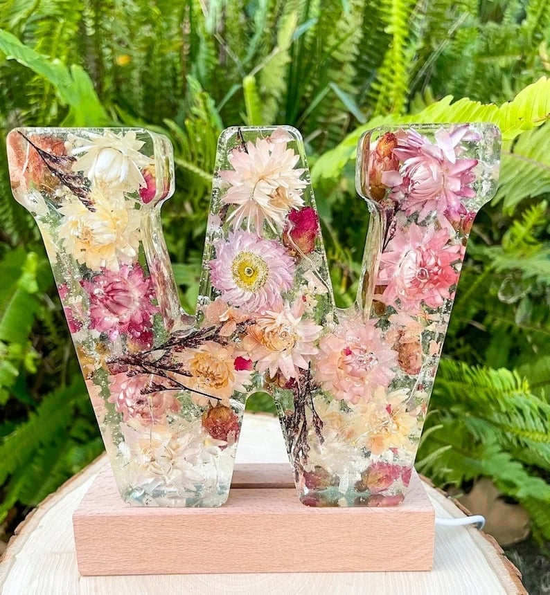 ❤️Mother's Day Specials - 49% OFF🎁Handmade floral resin letter 🌸(Limited Edition)