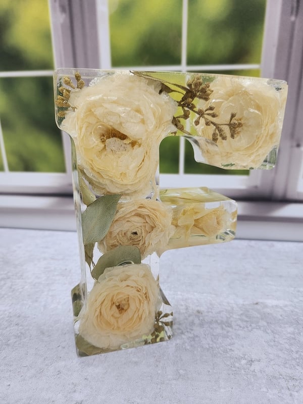❤️Mother's Day Specials - 49% OFF🎁Handmade floral resin letter 🌸(Limited Edition)